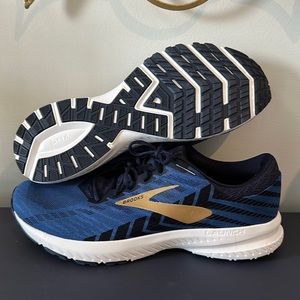 NWOT brooks launch 6 size 12.5